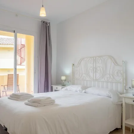 2263 - Beautiful Close From Apartment *